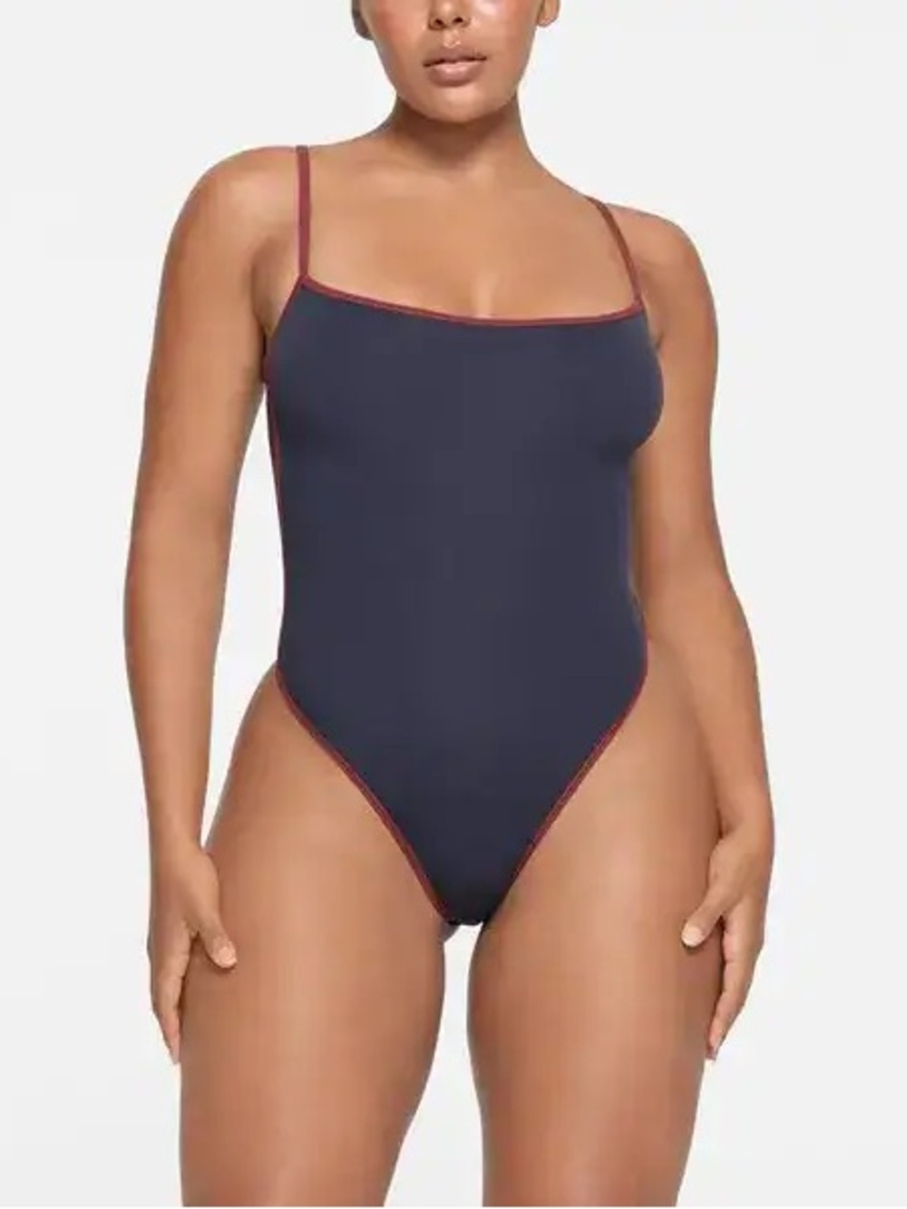 SKIMS Fits Everybody Straight Neck Thong Bodysuit in Navy Multi (Navy & Red)